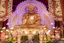 Chùa Lâm Hà (trong khu sinh thái Diễn Lâm)