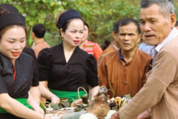 Lễ hội đón tiếng Sấm, huyện Tương Dương