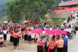 Lễ hội Pu Nhạ Thầu