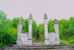 Mộ Nguyễn Thiếp