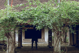 Sân vận động Làng Sen, Đền Làng Sen