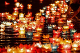 Lễ thả hoa đăng