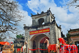 Lễ hội Đền Bạch Mã