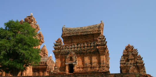 Tháp Po Klong Garai