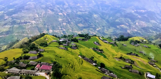 Ruộng bậc thang Bản Phùng