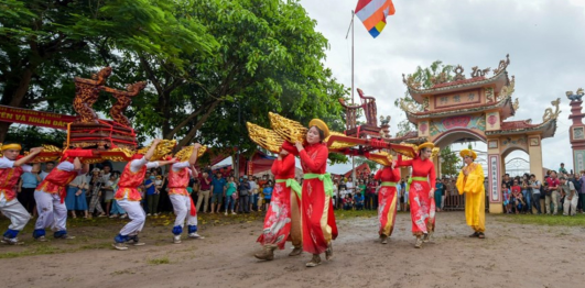 Lễ hội Xa Mã - Rước Kiệu Đình Hoàng Châu