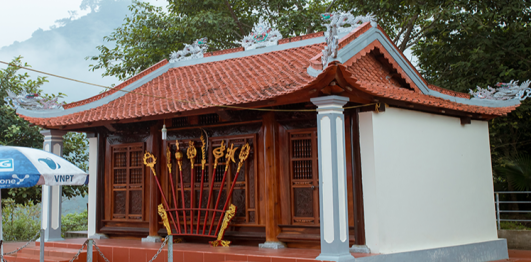 Đền Pu Nhạ Thầu, huyện Kỳ Sơn