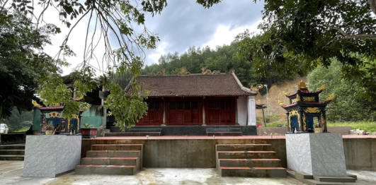 Đền Bà Chúa Chè