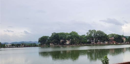 Hồ Thung Mây