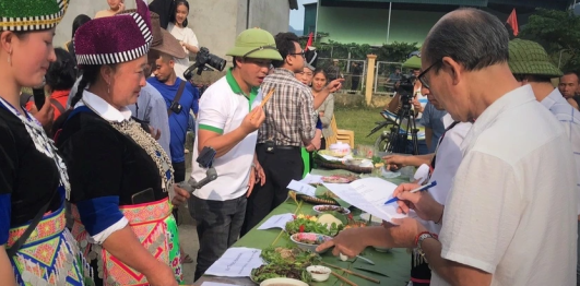 Lễ Khâu Búa Sa