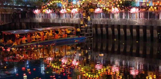 Lễ thả hoa đăng