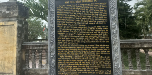 Mộ Nguyễn Trường Tộ