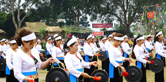 Ngày Hội cồng chiêng của dân tộc Thái (Mường Choọng)