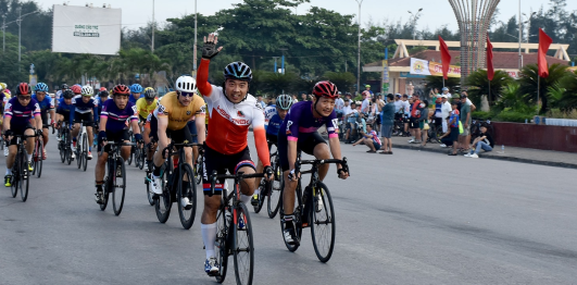 Giải Đua Xe Đạp Cup Hoa Cúc Biển Cửa Lò
