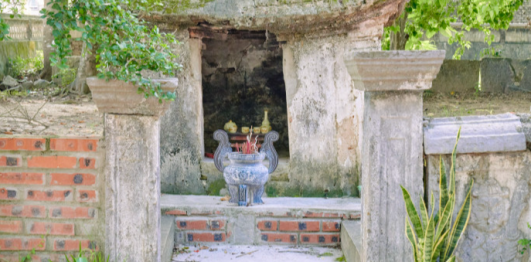 Đền Quỳnh Tụ