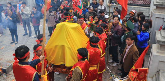 Lễ hội Đền Cờn