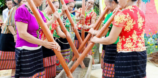 Lễ hội mừng lúa mới
