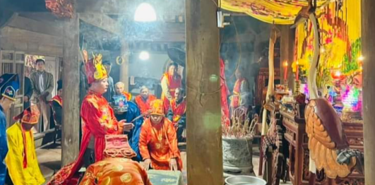 Đền Hồng Long