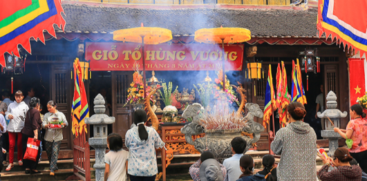 Lễ hội Đền Hồng Sơn
