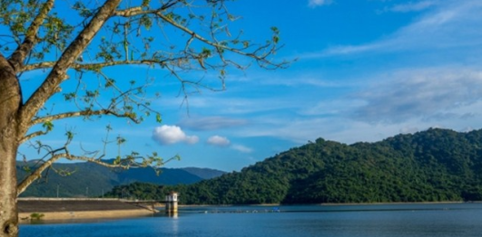 Hồ Núi Một