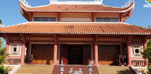 Đền thờ Bùi Thị Xuân