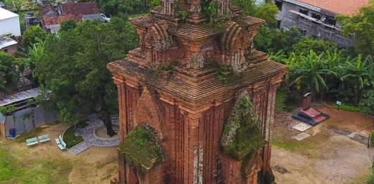 Tháp Bình Lâm