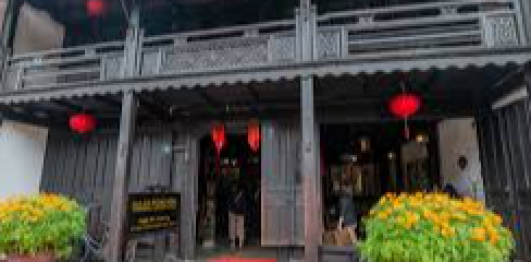 Ngôi nhà số 105 Phùng Hưng