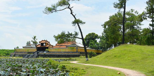 Lăng Gia Long 