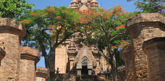 Tháp Bà Ponagar