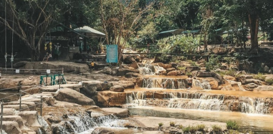 Khu du lịch Yang Bay