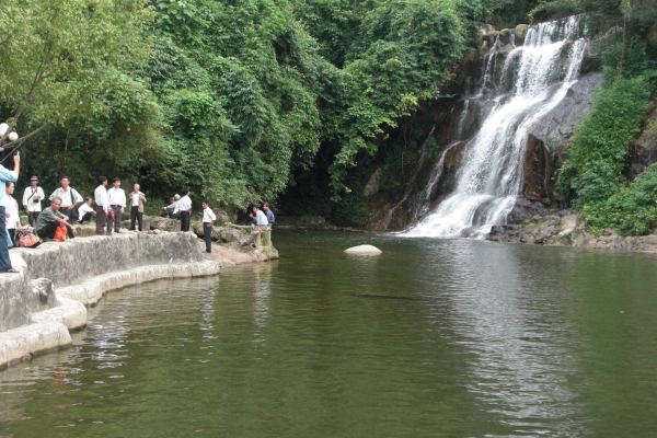 Khu Du Lịch Hồ Tiên Sa