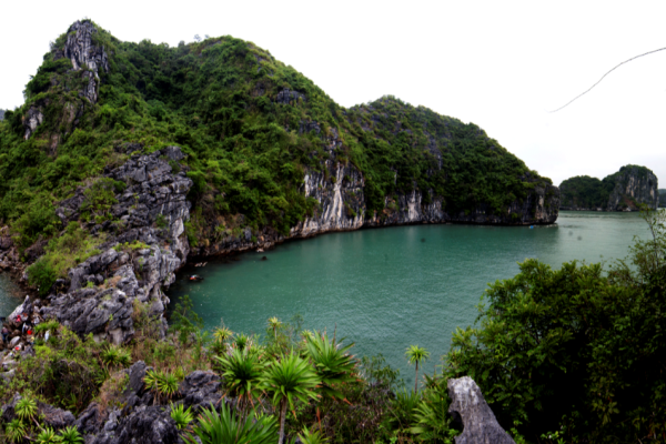 Hang Ba Hầm