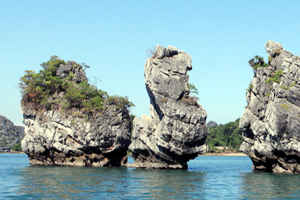 Hòn Thiên Nga