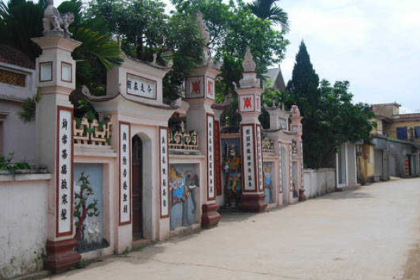 Làng Nghề Tiện Gỗ Nhị Khê