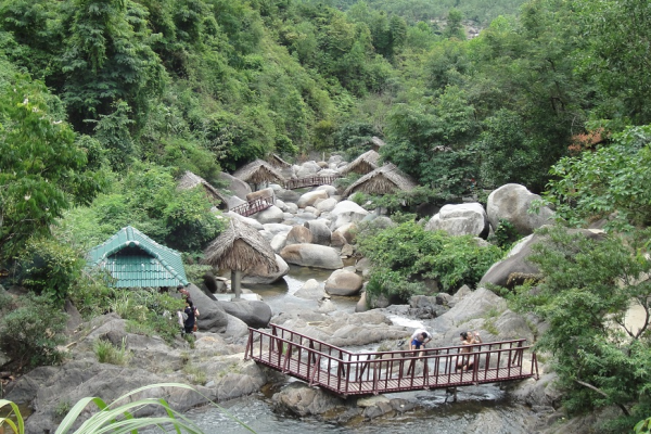 Khu du lịch sinh thái Ngầm Đôi