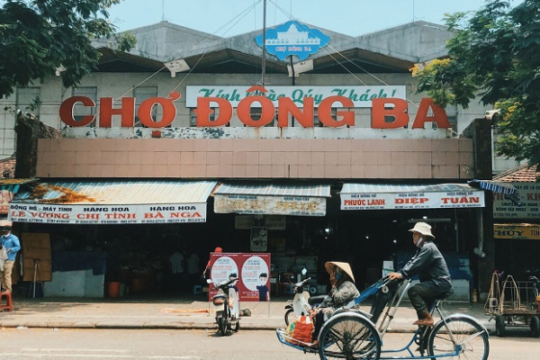 Chợ Đông Ba 