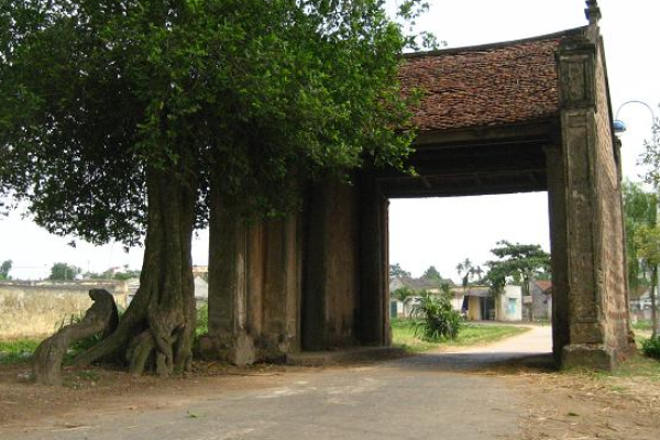 Làng cổ Phú Vinh