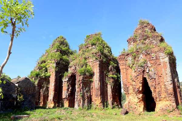 Tháp Chăm Khương Mỹ
