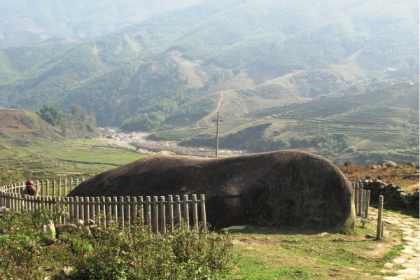 Bãi đá cổ Sapa