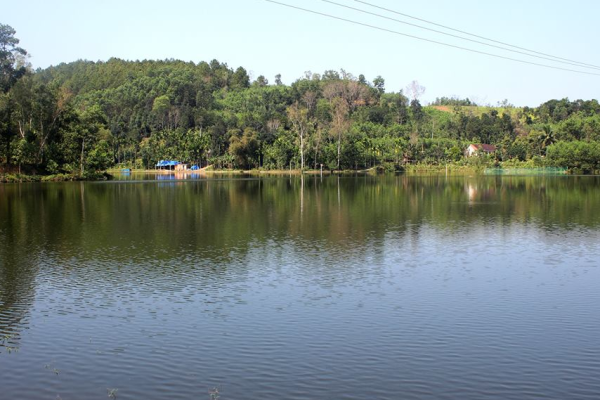 Khu sinh thái Hố Quờn