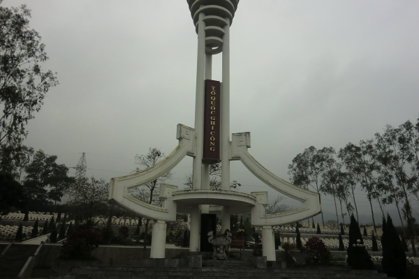 Nghĩa trang liệt sĩ Vị Xuyên