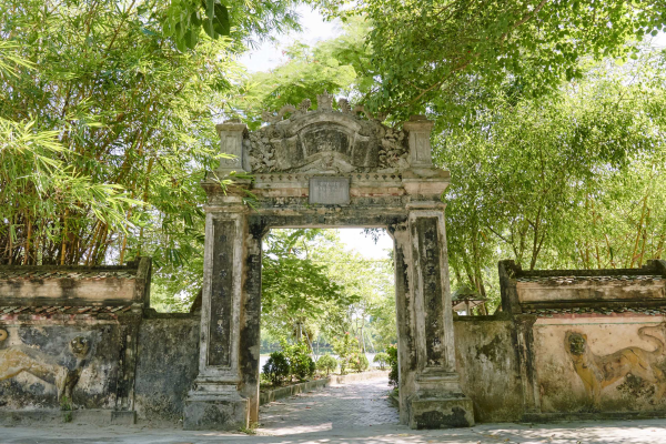 Đền Đức Hoàng, Yên Thành