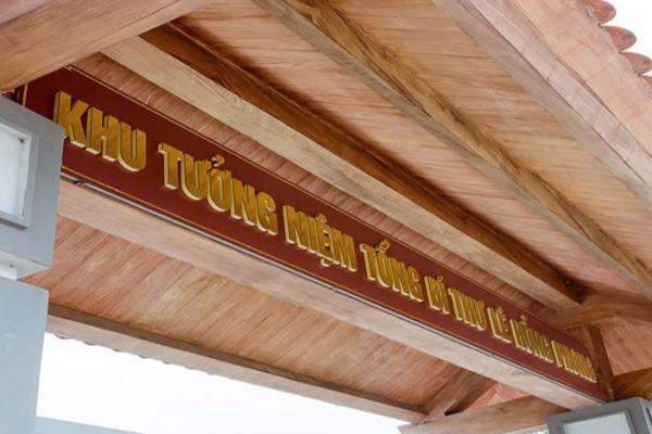 Khu lưu niệm đồng chí Lê Hồng Phong
