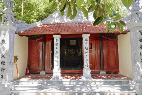 Mộ và đền thờ Đoàn Nhữ Hài