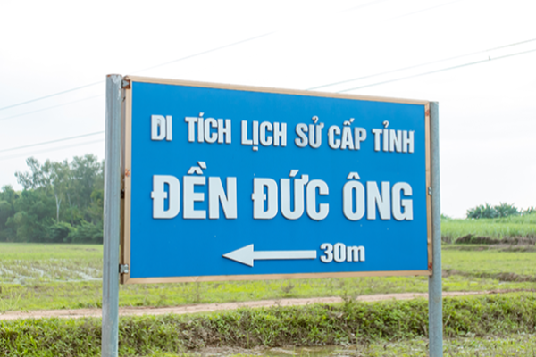 Đền Đức Ông