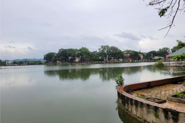 Hồ Thung Mây