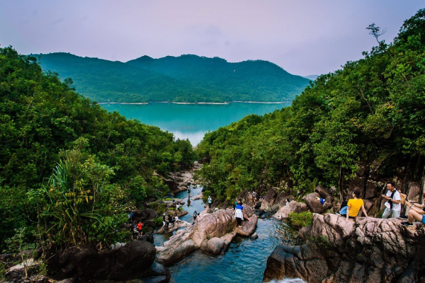 Khu du lịch sinh thái Hầm Hô