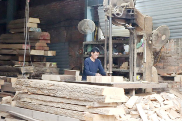 Làng nghề mộc xây dựng Dị Nậu