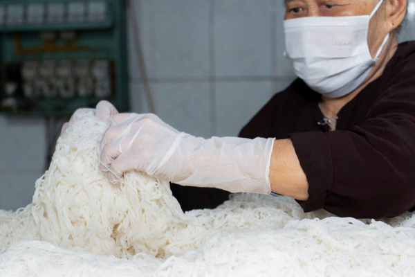 Làng nghề làm bún Liên Bạt