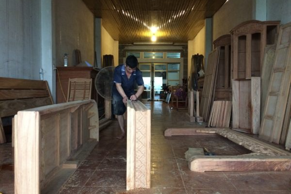 Làng nghê mộc dân dụng Tân Dân